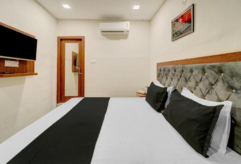 Classic Driepersoonskamer, 81 Tristar