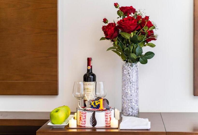 اتاق لوکس با تخت بزرگ, Pandora Boutique Hotel Managed By Ath