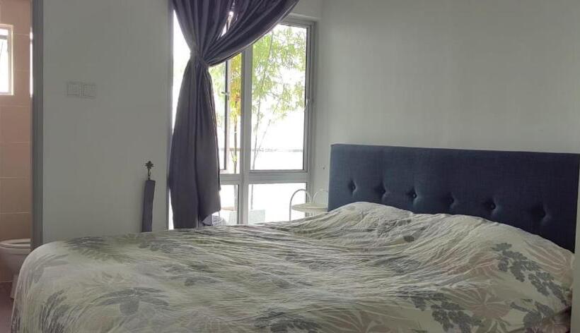 اتاق استاندارد سه نفره, Razak City Centre Kl Skyview 45th