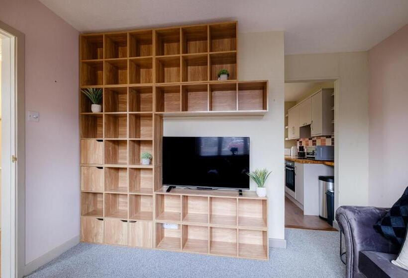 Дом 1 Спальня, Banchory House   Sja Stays   2 Bed House
