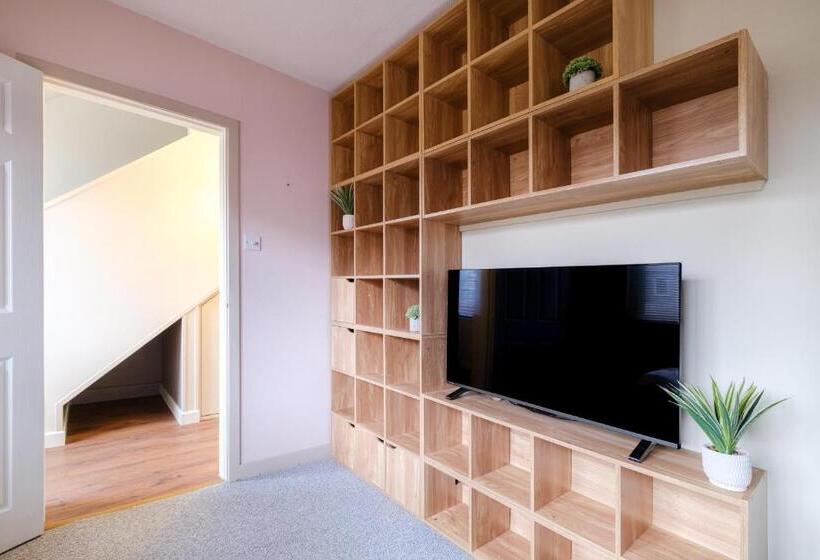 Дом 1 Спальня, Banchory House   Sja Stays   2 Bed House