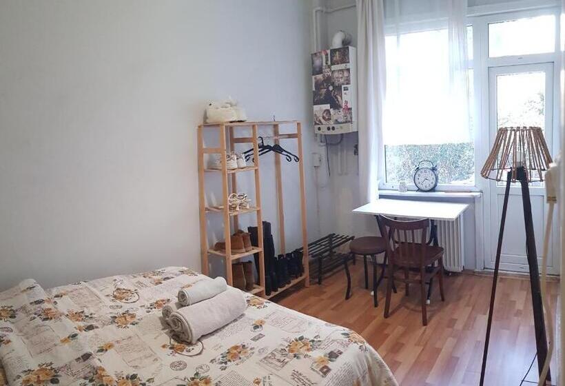标准间带阳台, Cosy Room With Balcony