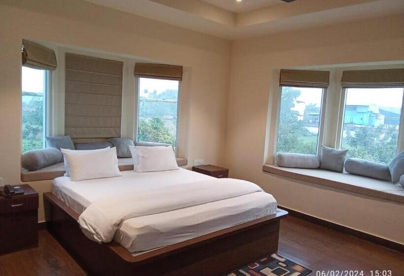 Номер Deluxe, Hindusthan Prime Hotel And Banquet