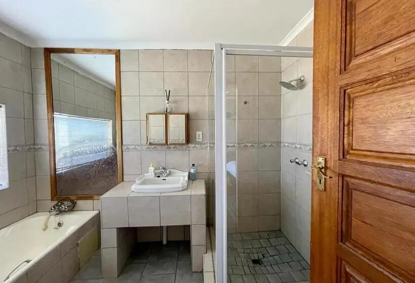 Deluxe-perhehuone, Eagles View Kungwini