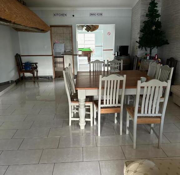 패밀리 스위트, Eagles View Kungwini