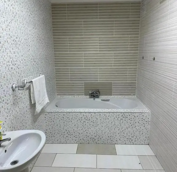 Deluxe-huone King-vuode, Eagles View Kungwini