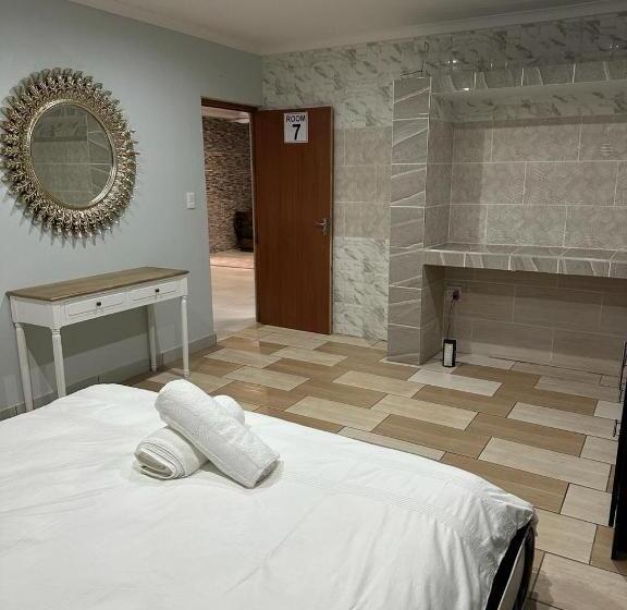 스탠다드 룸 킹사이즈 침대, Eagles View Kungwini