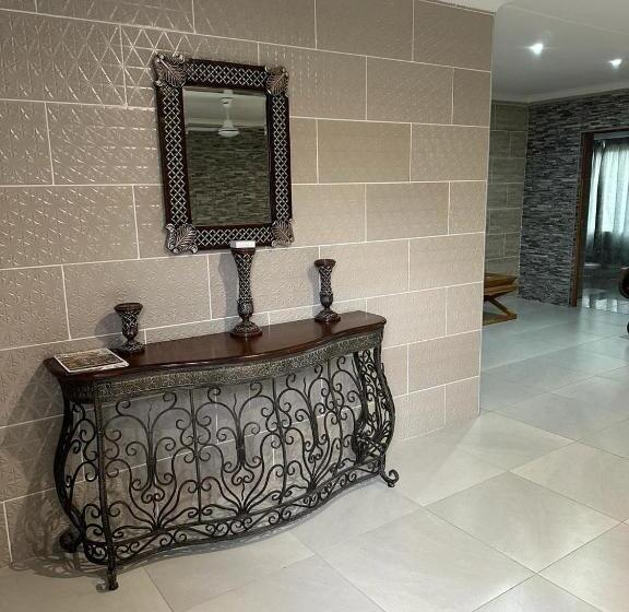 스탠다드 룸 킹사이즈 침대, Eagles View Kungwini