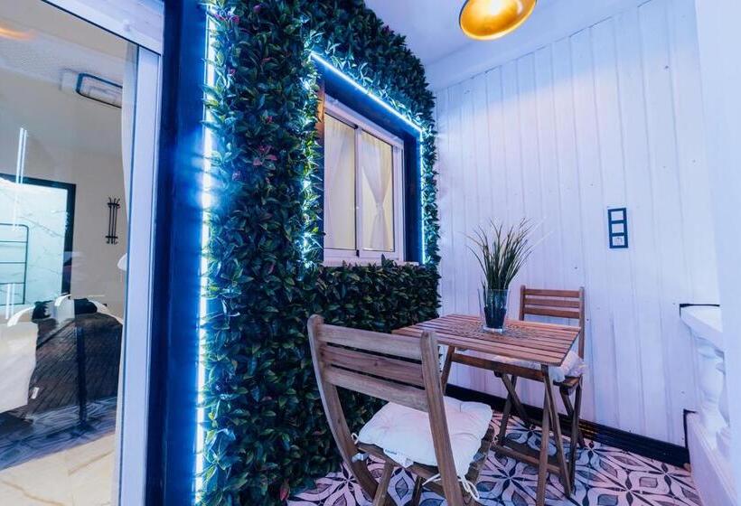 اتاق لوکس با چشمانداز دریا, Hostal Luxury Nit I Dia