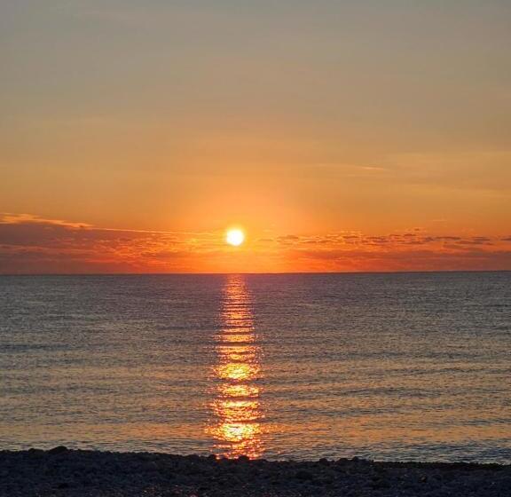 اتاق لوکس با چشمانداز دریا, Hostal Luxury Nit I Dia