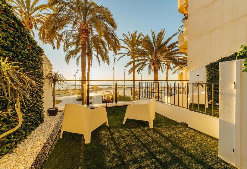 اتاق لوکس با چشمانداز دریا, Hostal Luxury Nit I Dia