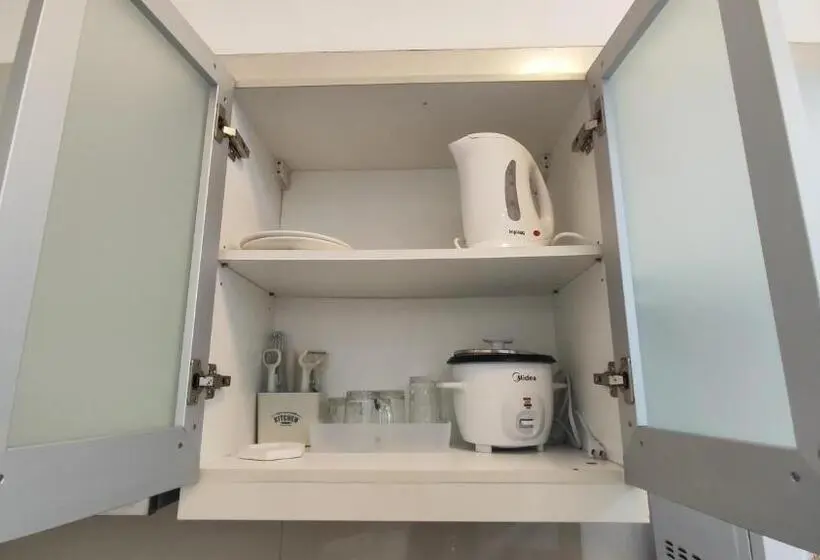 استودیوی لوکس, 11b Tower 1 Viceroy Residences Mc Kinley Hill Bgc