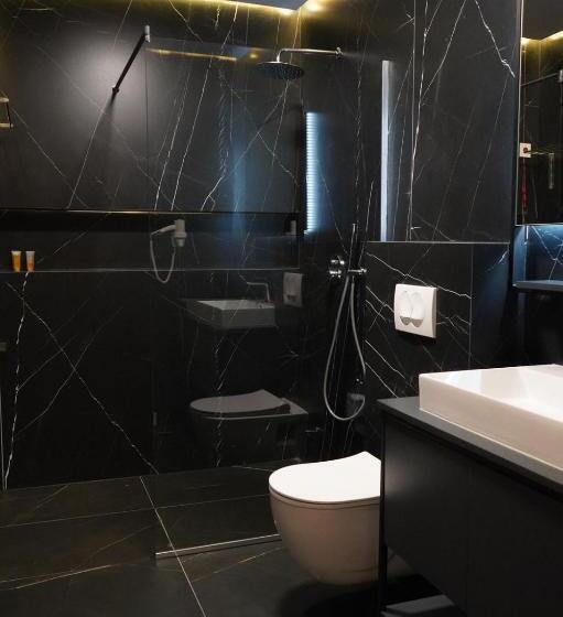 اتاق اکونومی, Apartament Koha