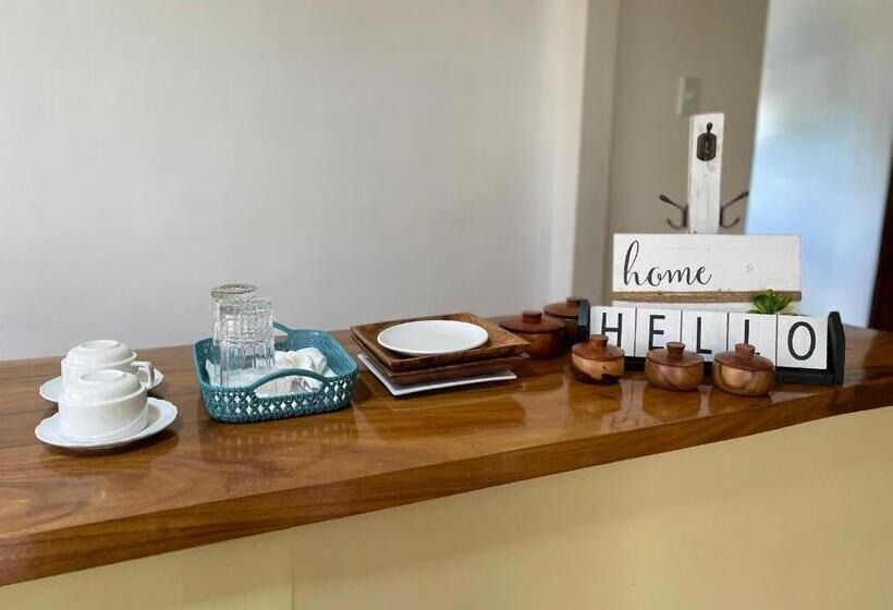 اتاق خانوادگی, Tabskie’s Homestay