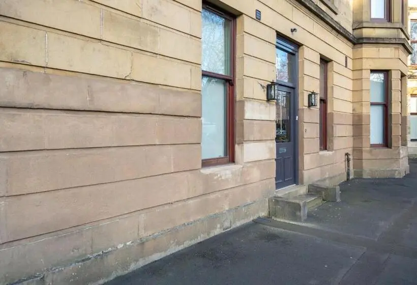 Deluxe-studio, Bluebell Studio Glasgow Airport