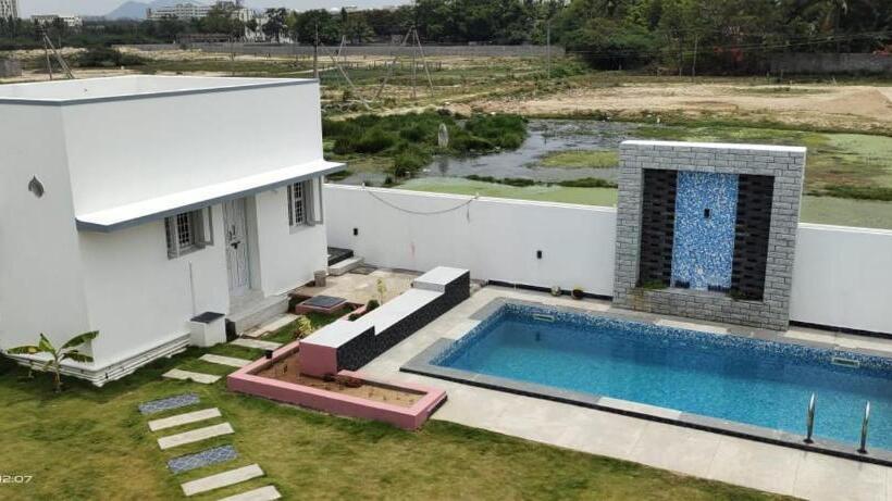 3间卧室的房子, Amber Travel House By Phr