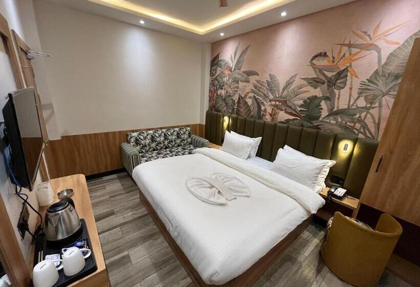 디럭스 룸, Ashoka