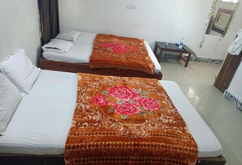 四人豪华间, Lucky Beach Resorts , Balasore