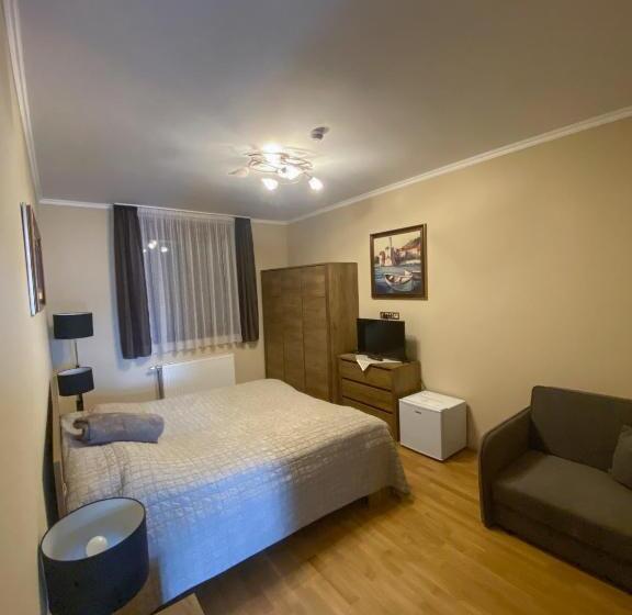 Апартаменты 1 Спальня, Kevevára Vendégház