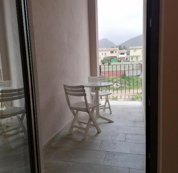 إستديو قياسى مزود بشرفة, Classs Affittacamere