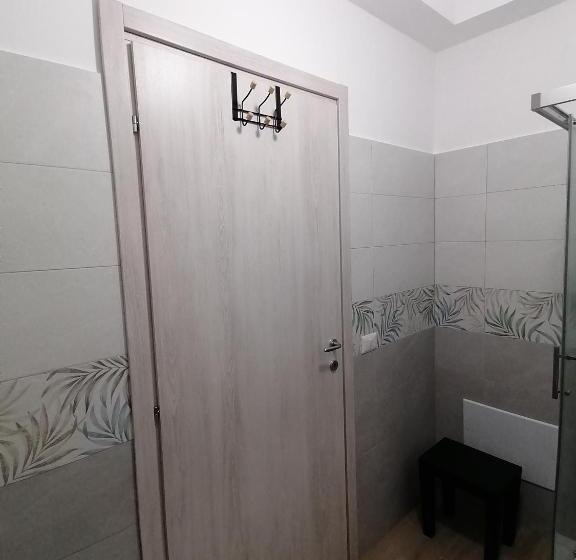 标准工作室带阳台, Classs Affittacamere