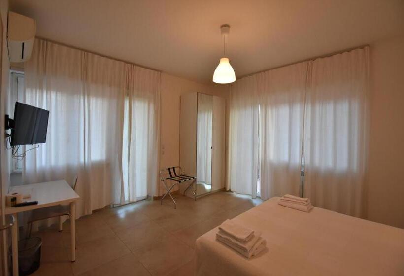 اتاق استاندارد با بالکن, Guesthouse Vassallo Uno