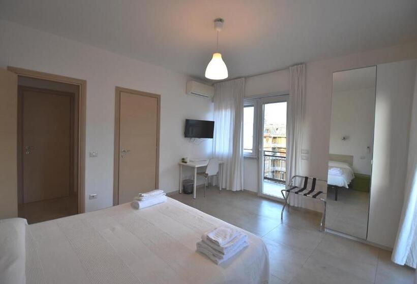 اتاق استاندارد با بالکن, Guesthouse Vassallo Uno