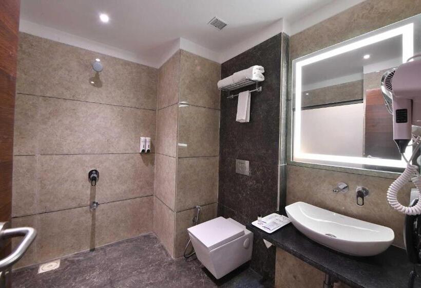 Трехместный Номер Deluxe, Clubhouse Hotel Morbi
