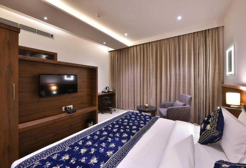 غرفة كومفورت ثلاثية, Clubhouse Hotel Morbi