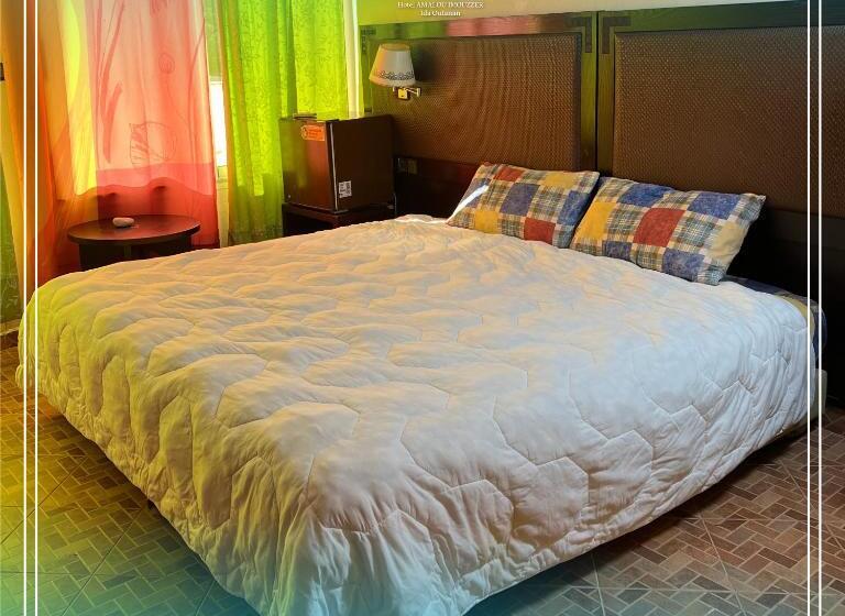 اتاق استاندارد, Amalou