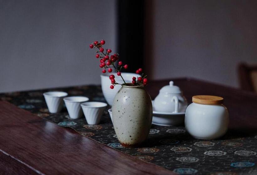 Люкс 3 Спальни, Glaze Garden