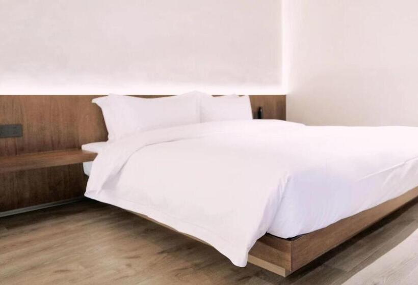 带大床的标准间, Glaze Garden