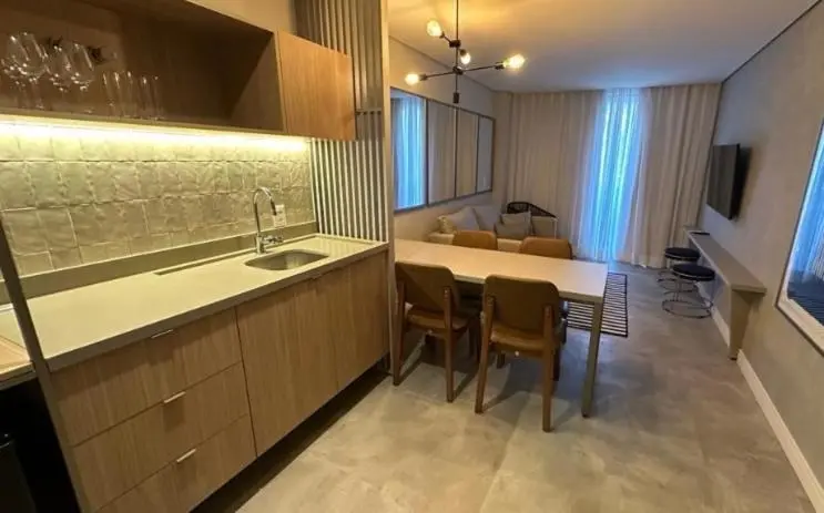 Standard-huone Parveke, Apartamento Duplo Luxo Com Jacuzi 6 Lugares