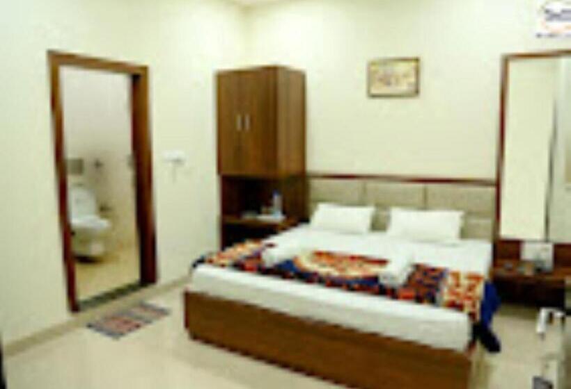 Номер Deluxe, Babylon Regency , Mathura