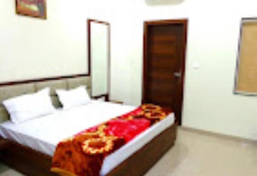 Номер Deluxe, Babylon Regency , Mathura