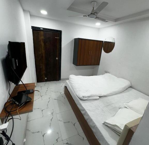 חדר אקונומי, Garden Plaza