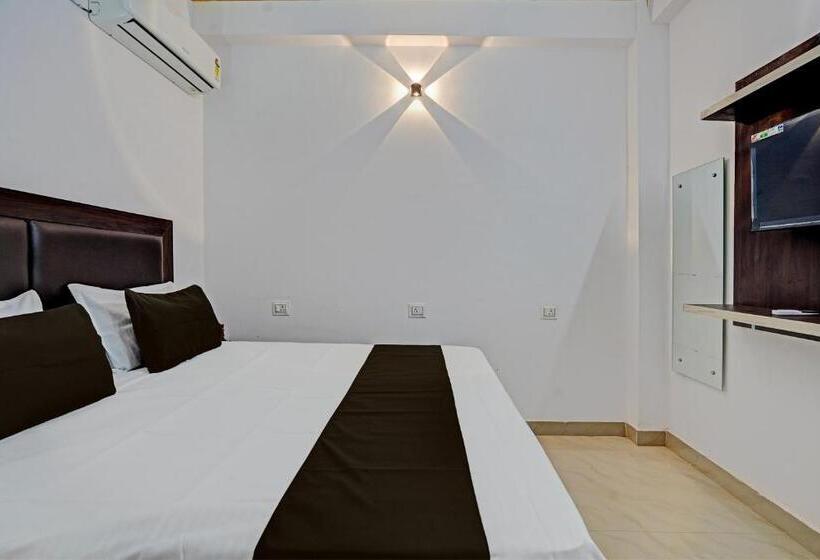 חדר קלאסי לשלושה, Super Hotel O Rr Palace Kursi Road