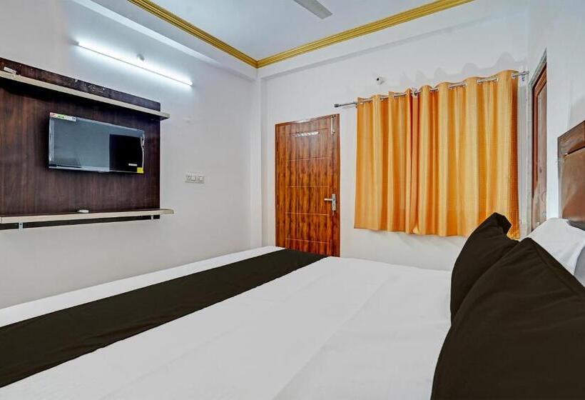 חדר קלאסי לשלושה, Super Hotel O Rr Palace Kursi Road