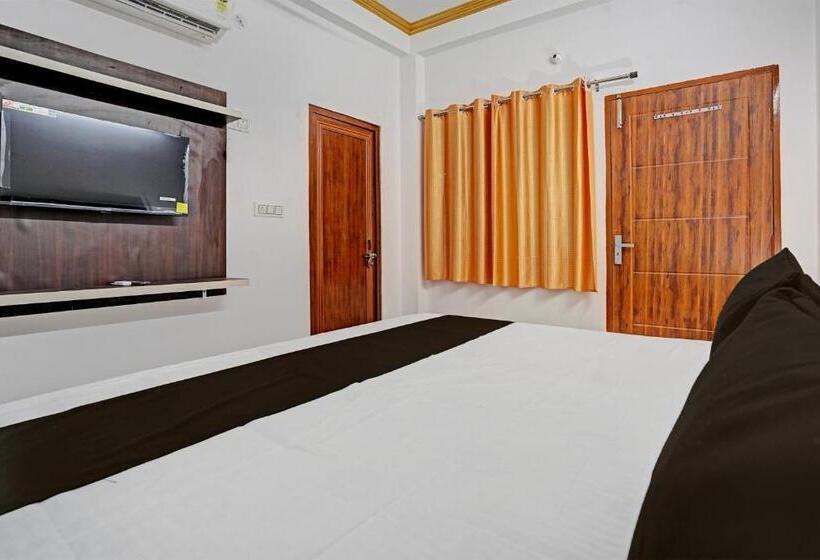 חדר דלוקס לשלושה, Super Hotel O Rr Palace Kursi Road