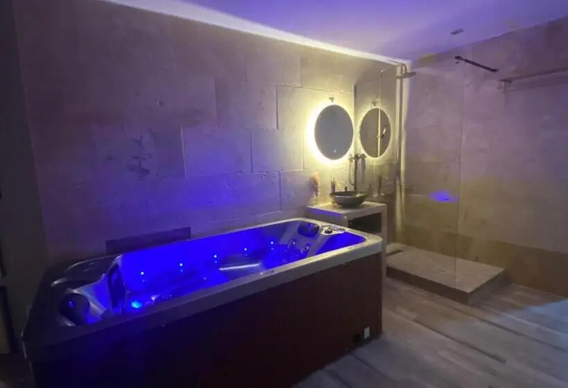 اتاق لوکس, Côté Spa
