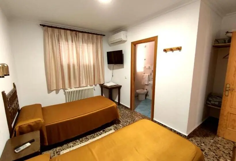 スタンダードルーム, Hostal El Molino