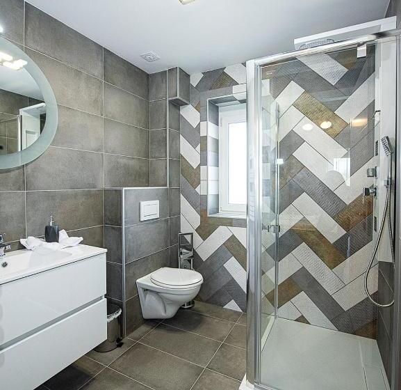 ２ベッドルームアパートメント, Aranyszarvas Panzió, étterem és Grillterasz