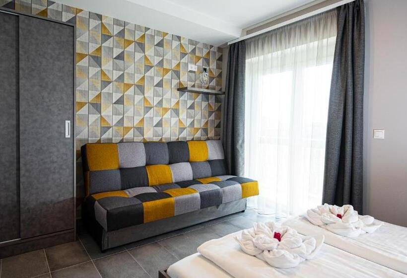 דירת שני חדרים, Aranyszarvas Panzió, étterem és Grillterasz