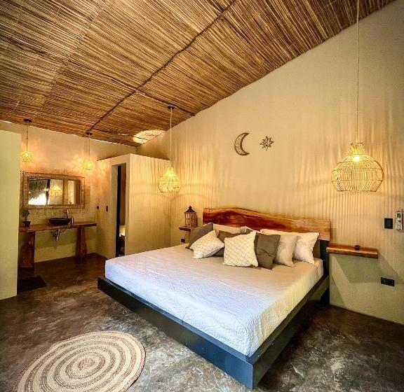 جناح ديلوكس سرير كينج, Jungla Ecoluxury Resort