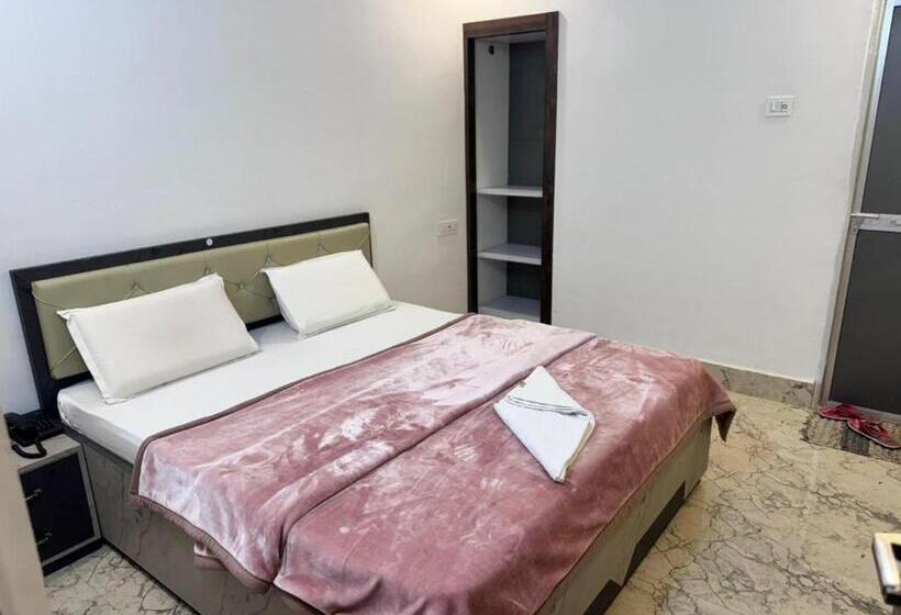 חדר אקונומי, Nalanda Inn Bihar