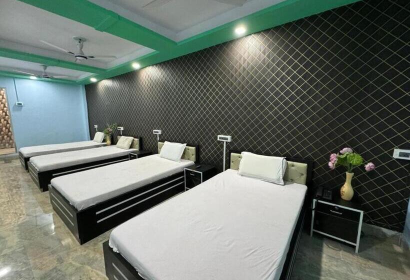 חדר סופריור עם מיטת קינג, Nalanda Inn Bihar