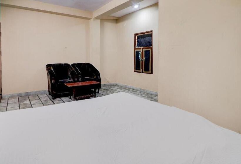 اتاق کلاسیک سه تخته, Oyo 822174 Sansaar