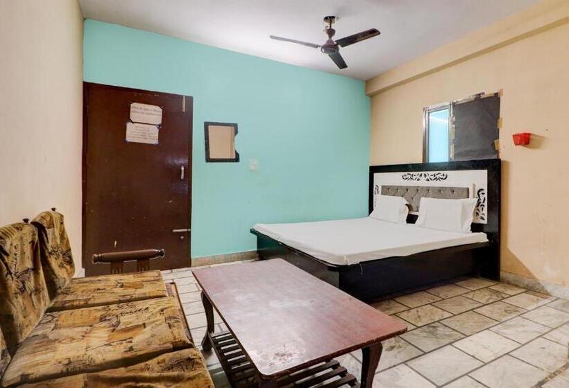 اتاق کلاسیک سه تخته, Oyo 822174 Sansaar