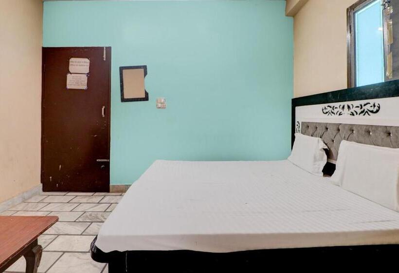 اتاق کلاسیک سه تخته, Oyo 822174 Sansaar