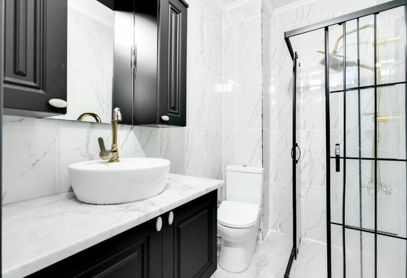 Ekonomik Oda, Portist